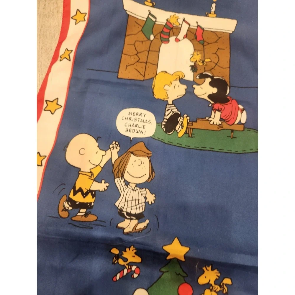 Vtg. Peanuts Snoopy Christmas Oblong Scarf Made In Italy 100% Polyester 53